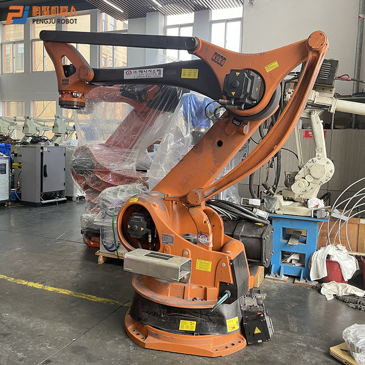 Kuka KR100-2PA Robot Palletisasi Empat Sumbu Dengan Rentang Lengan Beban 3200mm 500kg