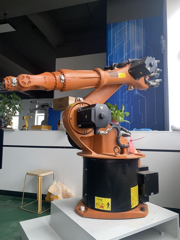Dipakai KUKA KR240 Robot Palet Industri Disesuaikan dengan Komponen Inti PLC dan Protokol Komunikasi DeviceNet