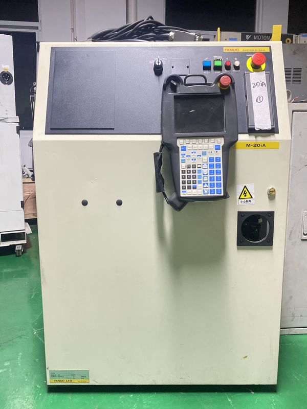 Fanuc 20iA ±0.07mm Repeatability Arc Welding Robot 20KG Payload 1811 Mm Jangkauan untuk Bagian Pengolahan dan Pengukuran
