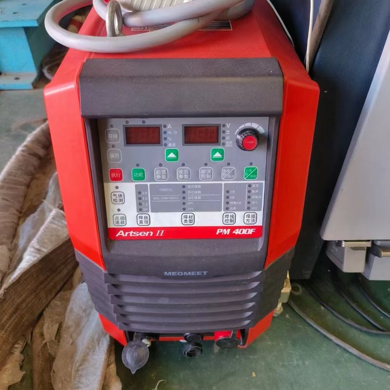 240kg Berat 6 Axis Robot Ground/Ceiling/Inclined Installation 1911mm Jangkauan Kerja Dispensing material handling welding