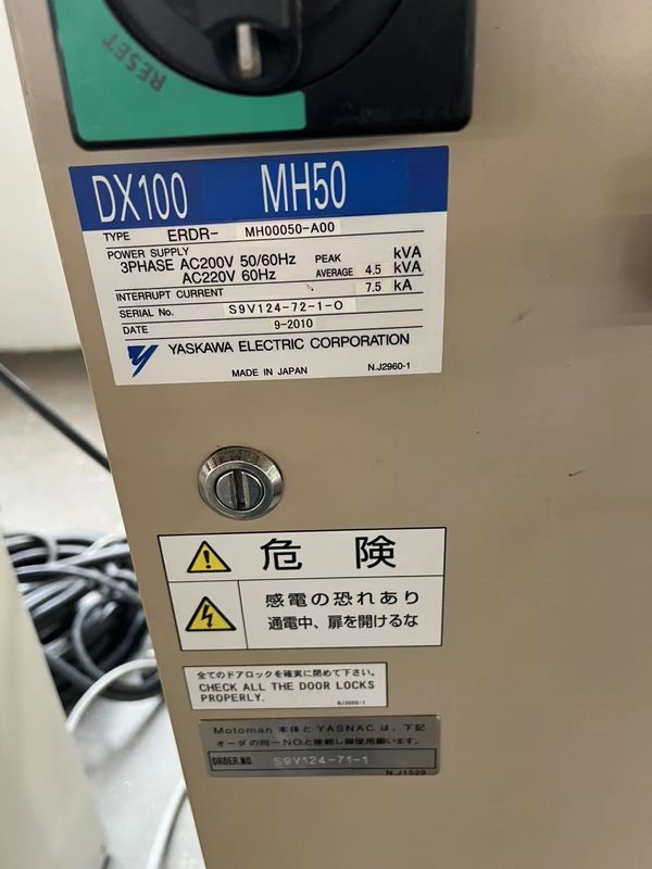 MH50 Robot YASKAWA yang Digunakan ±0.07mm Kemungkinan diulang untuk Penghapusan dan Pemotongan Bahan