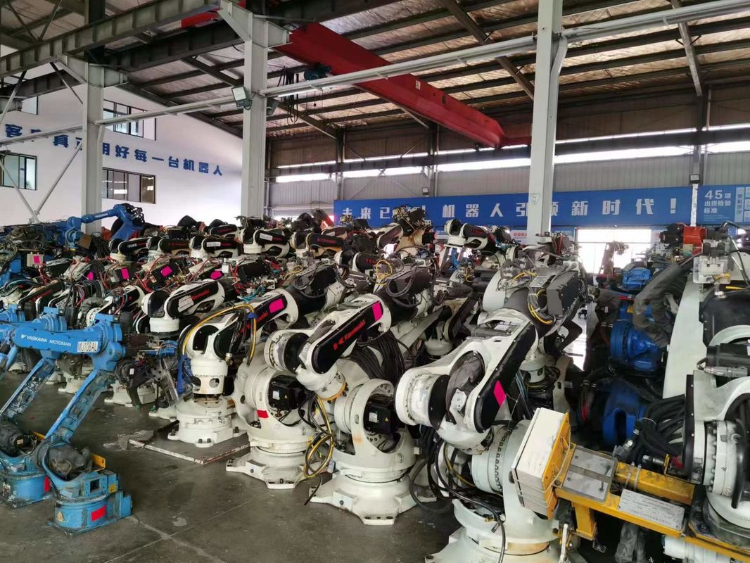 2650mm Jangkauan Dan Kemungkinan Ulang ±0.2mm Mesin Las Titik Otomatis Yaskawa ES200D Untuk Pengelasan Industri / Palletizing