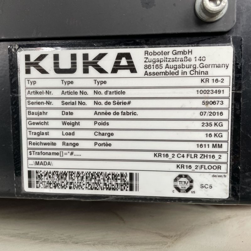 Robot Pengelasan Busur Industri / Mesin Pengelasan Busur Precision Model Kr16 dengan 16 Kg Pengepakan busur pengelasan perekat penanganan