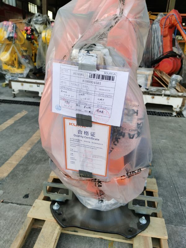 KUKA BARU KR210 R2700, KRC4, 210kg beban,Mencapai 2700mm,Palletizing,Membongkar,Mengunggah dan mengunggah bagian,Pendidikan