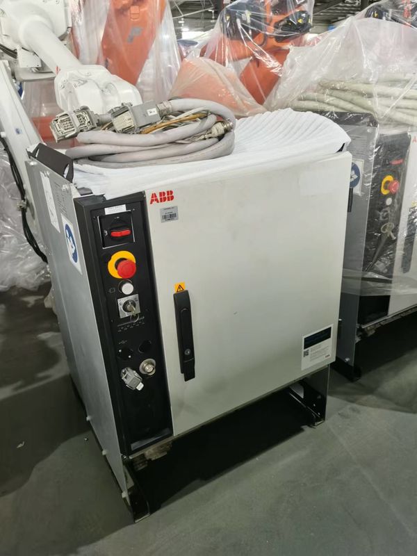 ABB IRB 4600-40/2.05 IP67 6-Axis 40kg Medium Payload ABB Robot Untuk Mesin Tending Deburring And Pick And Place Aplikasi.