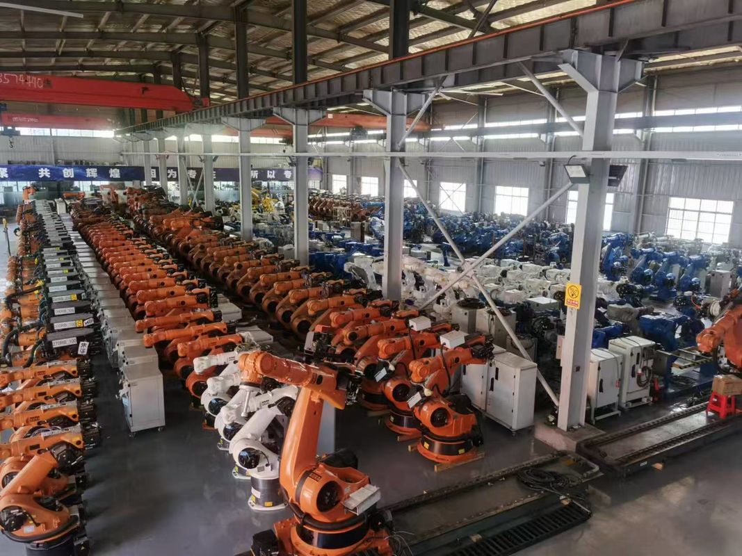 Speed 2.5 M/s Used KUKA Robots Offering Working Range 1611mm 1911mm Orange Ideal for Automated Material Handling Systems