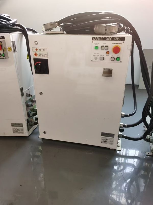 2061mm Jangkauan CR50 XRC 50kg Muatan Motoman Robot Pengelasan Busur untuk Tending Press dan Pemuatan / Pengungkapan Bagian