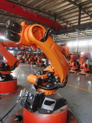 KUKA KR240 R2700 Prime KRC4 Controller 6-Axis Palletizing Robot Kombinasi yang sempurna 2700mm mencapai 240kg muatan