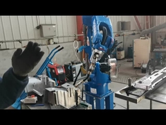 FANUC Menggunakan Robot Industri yang Menangani Robot Pengelasan Titik FANUC M-900iA/260L