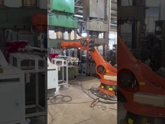 Robot KUKA bekas